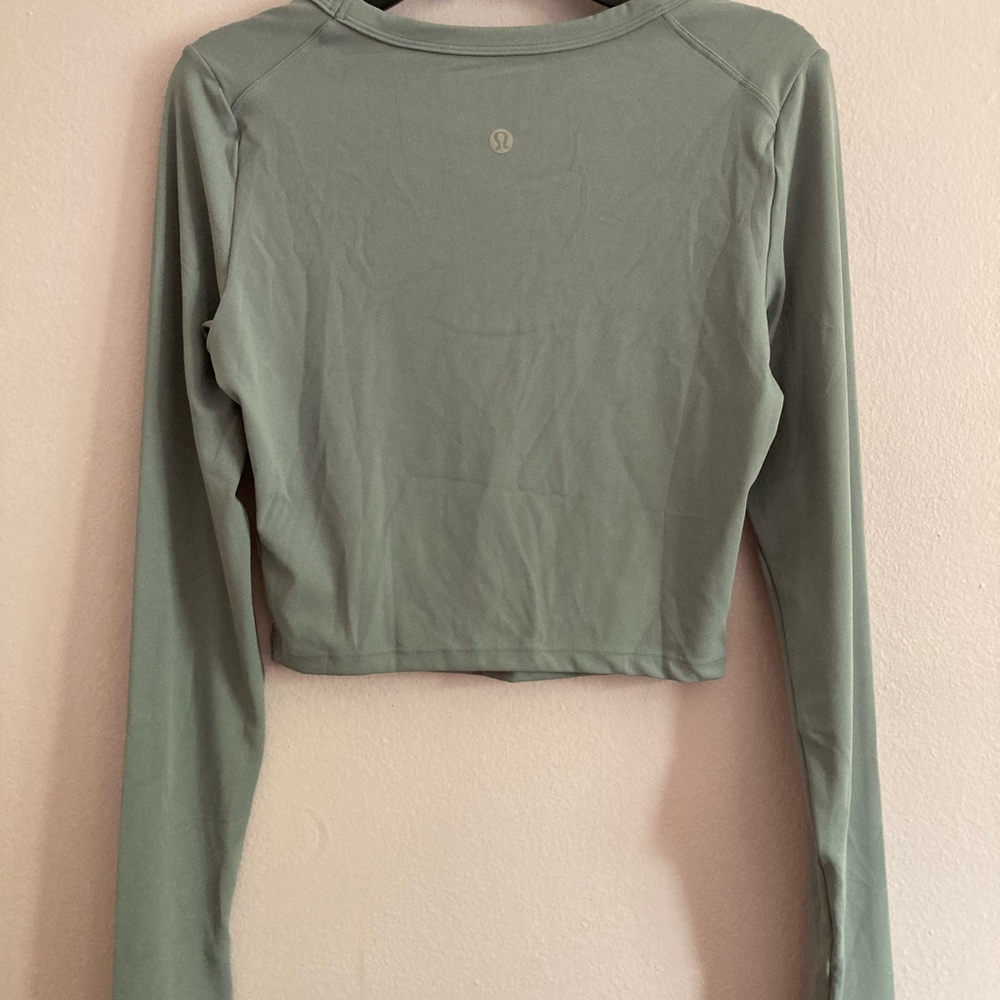 Lululemon long sleeve cropped top